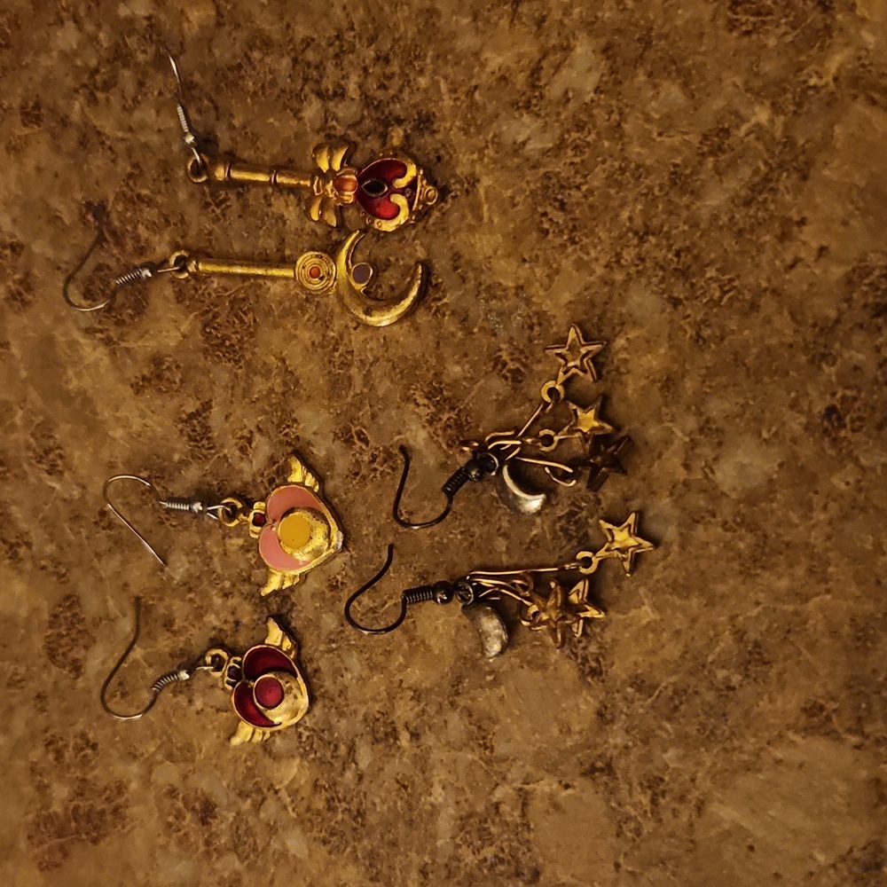 Sailormoon earrings lot